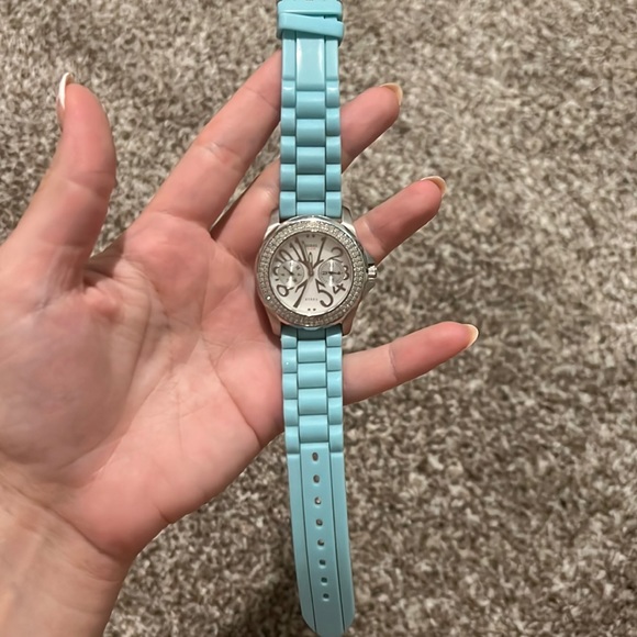 Blue rubber guess watch-needs new battery - Picture 1 of 2